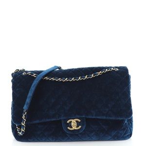Chanel
Airlines CC Flap Bag Quilted Velvet XXL